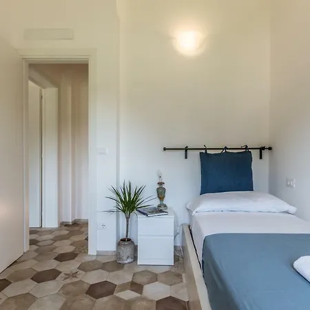 아파트 Borgo Sartoni Case Vacanze In Affitto 볼로냐